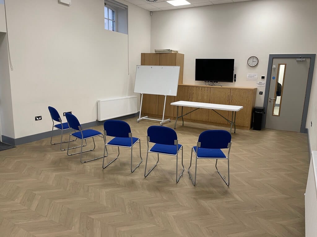 Multifunction room 1, larger part with dispay screen